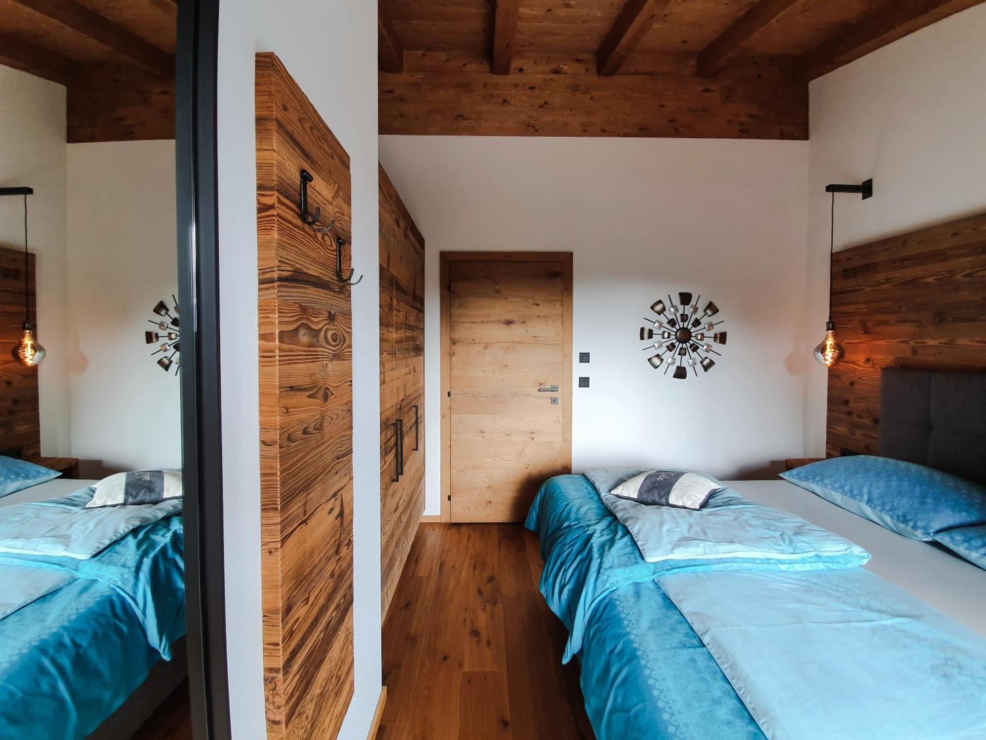 Zeitfrei Chalet Apartments Fieberbrunn Pokoj fotografie