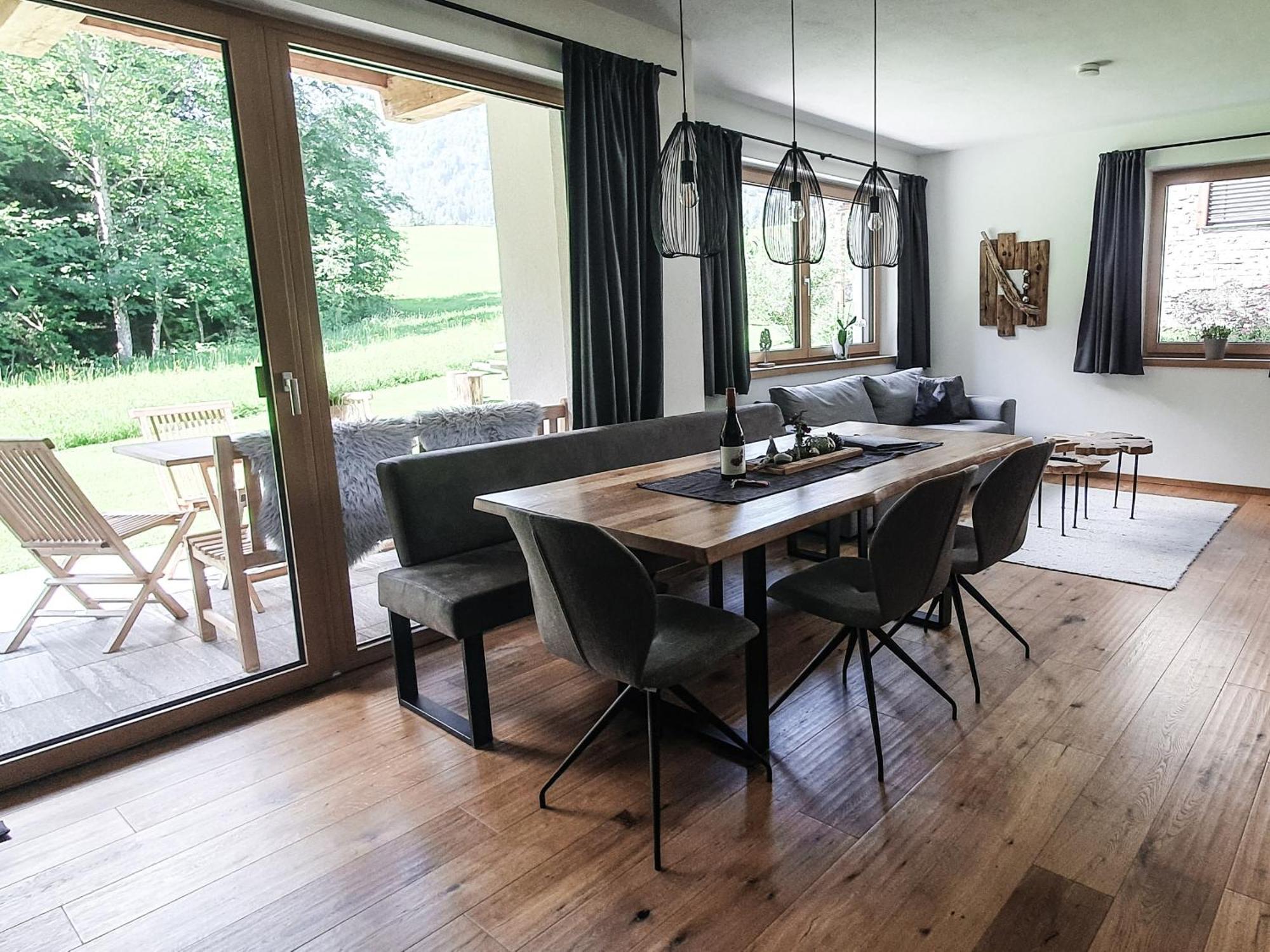 Zeitfrei Chalet Apartments Fieberbrunn Pokoj fotografie
